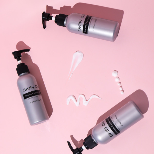 Sữa Rửa Mặt Skin O2 Cream Cleanser-san-pham/skin-o2-cream-cleanser/so2-cream-cleanser-image-product-texturemultiplepinkbg-030.jpg